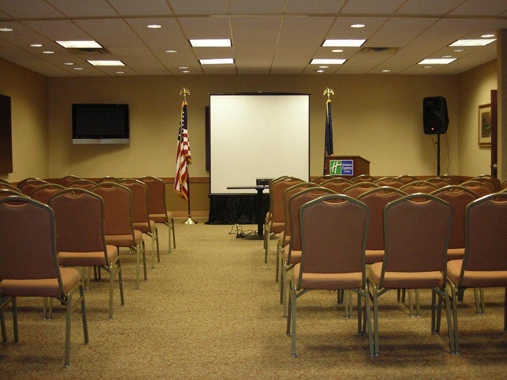 Holiday Inn Express Hotel & Suites Pittsburgh Airport By Ihg Robinson Township Einrichtungen foto