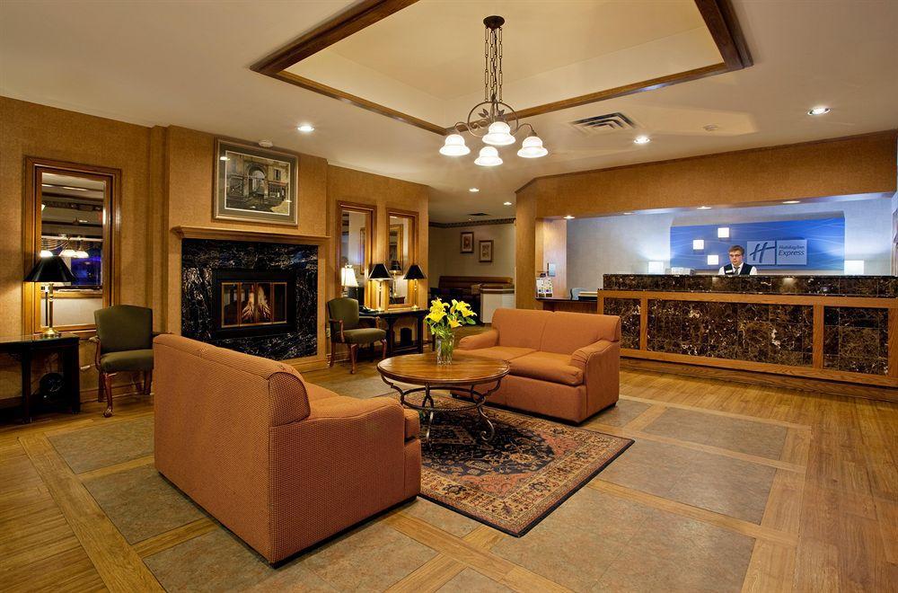Holiday Inn Express Hotel & Suites Pittsburgh Airport By Ihg Robinson Township Interior foto
