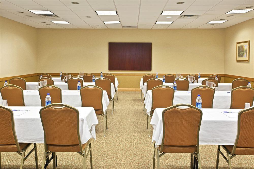 Holiday Inn Express Hotel & Suites Pittsburgh Airport By Ihg Robinson Township Einrichtungen foto