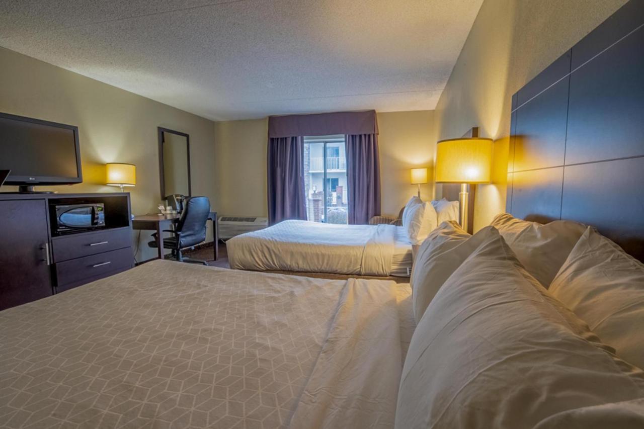 Holiday Inn Express Hotel & Suites Pittsburgh Airport By Ihg Robinson Township Exterior foto
