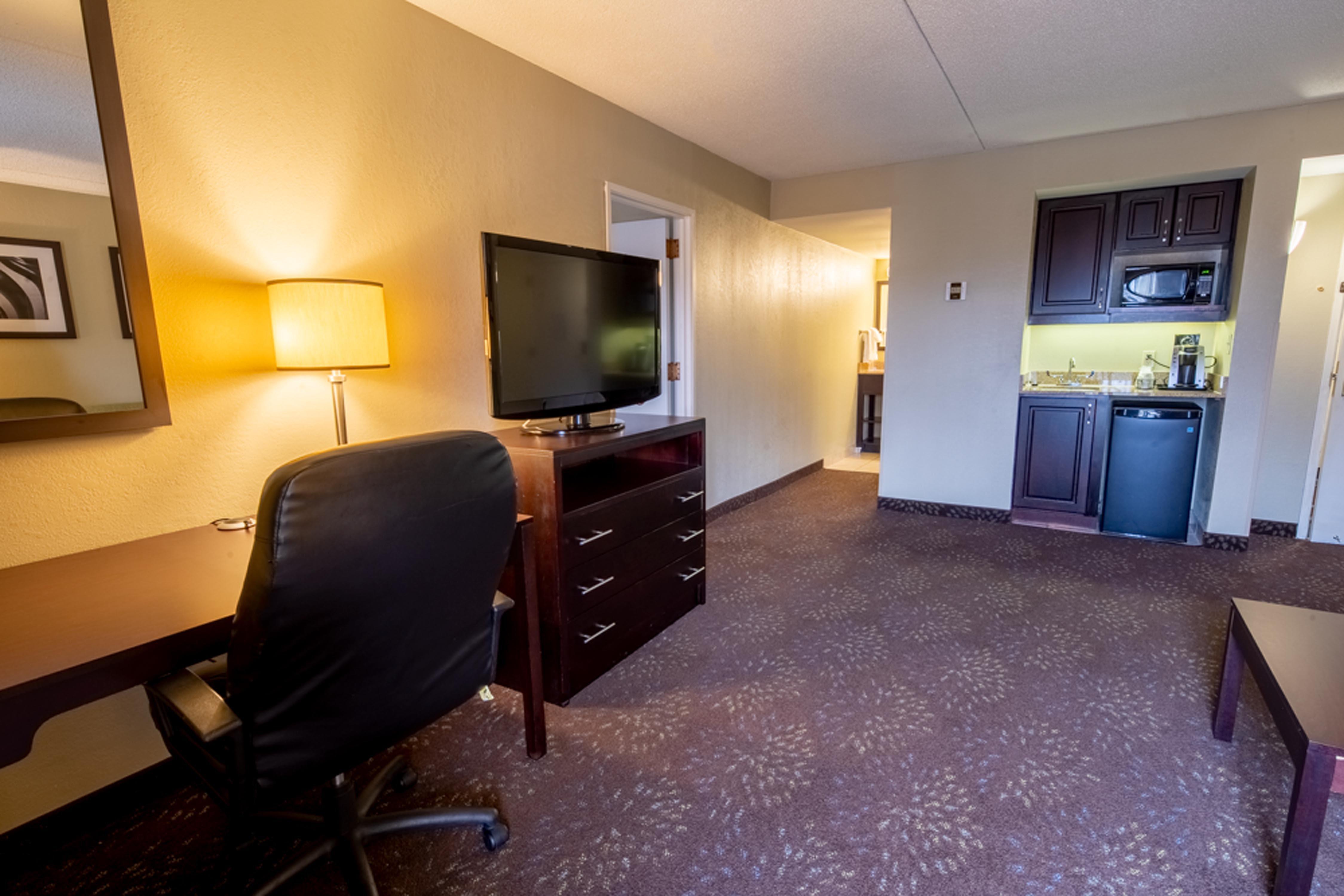 Holiday Inn Express Hotel & Suites Pittsburgh Airport By Ihg Robinson Township Exterior foto