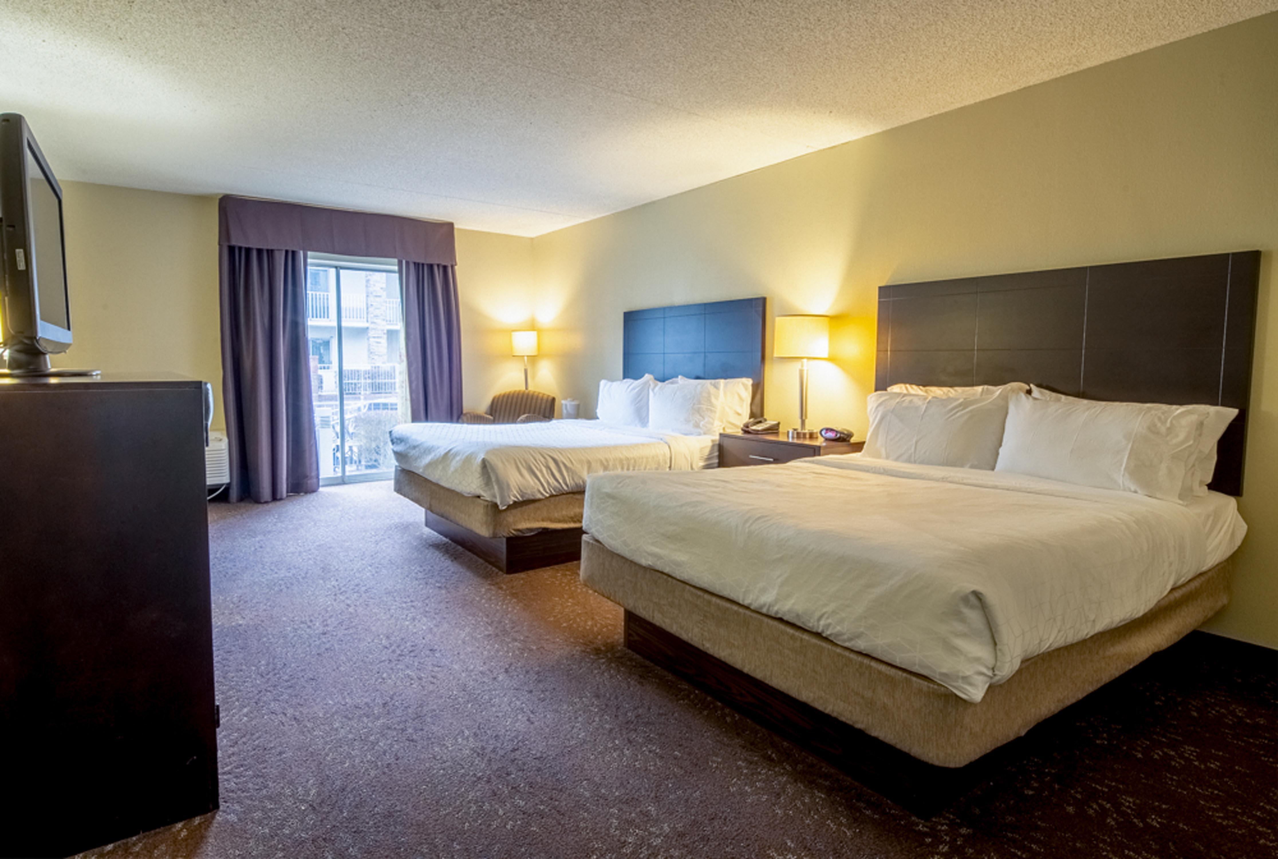 Holiday Inn Express Hotel & Suites Pittsburgh Airport By Ihg Robinson Township Exterior foto