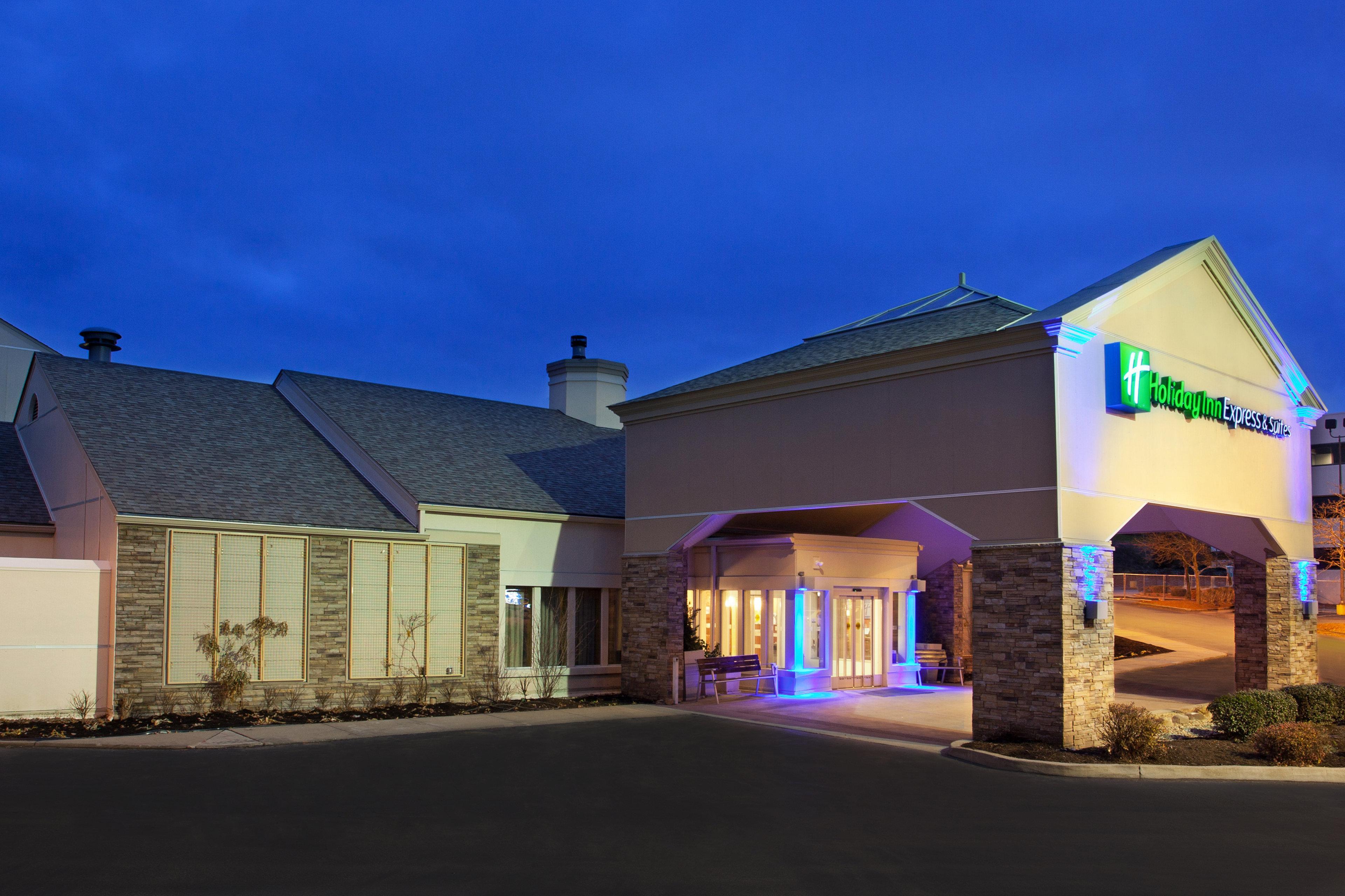 Holiday Inn Express Hotel & Suites Pittsburgh Airport By Ihg Robinson Township Exterior foto